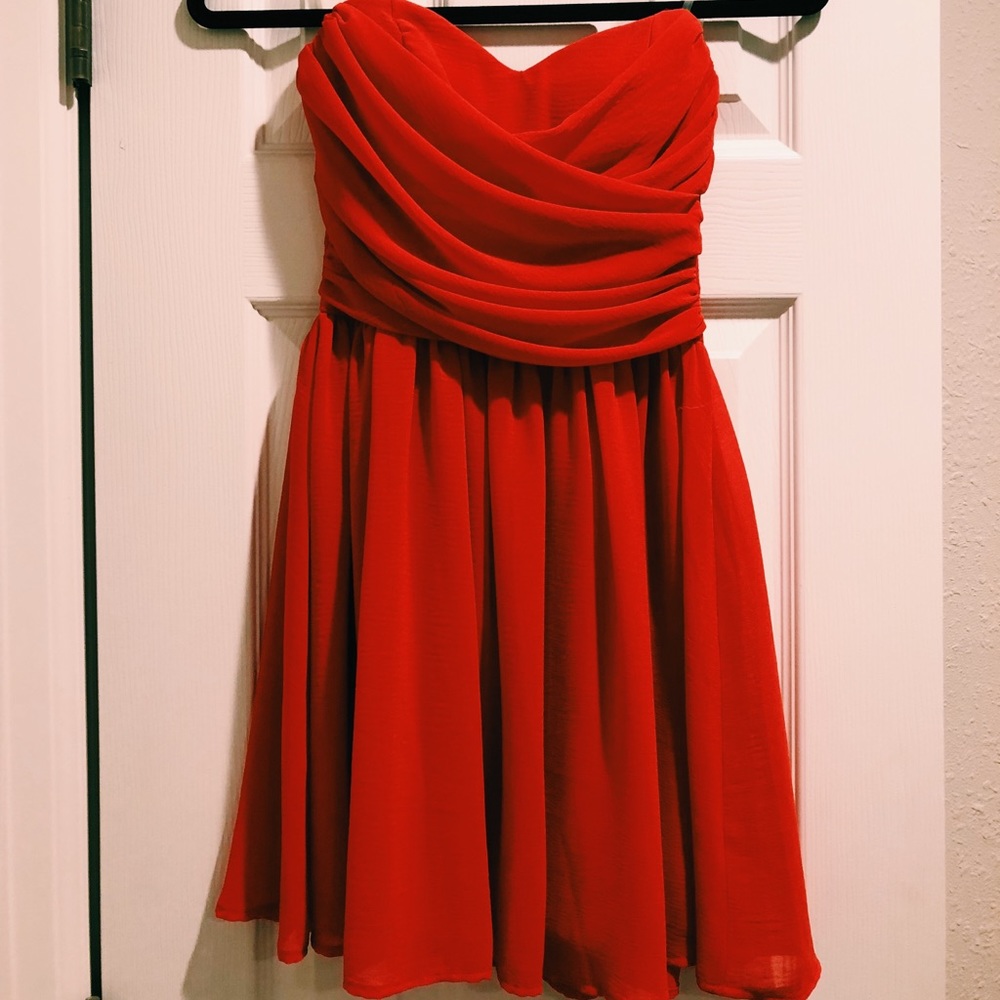 Lulu’s Red dress (Short- worn ONCE!)